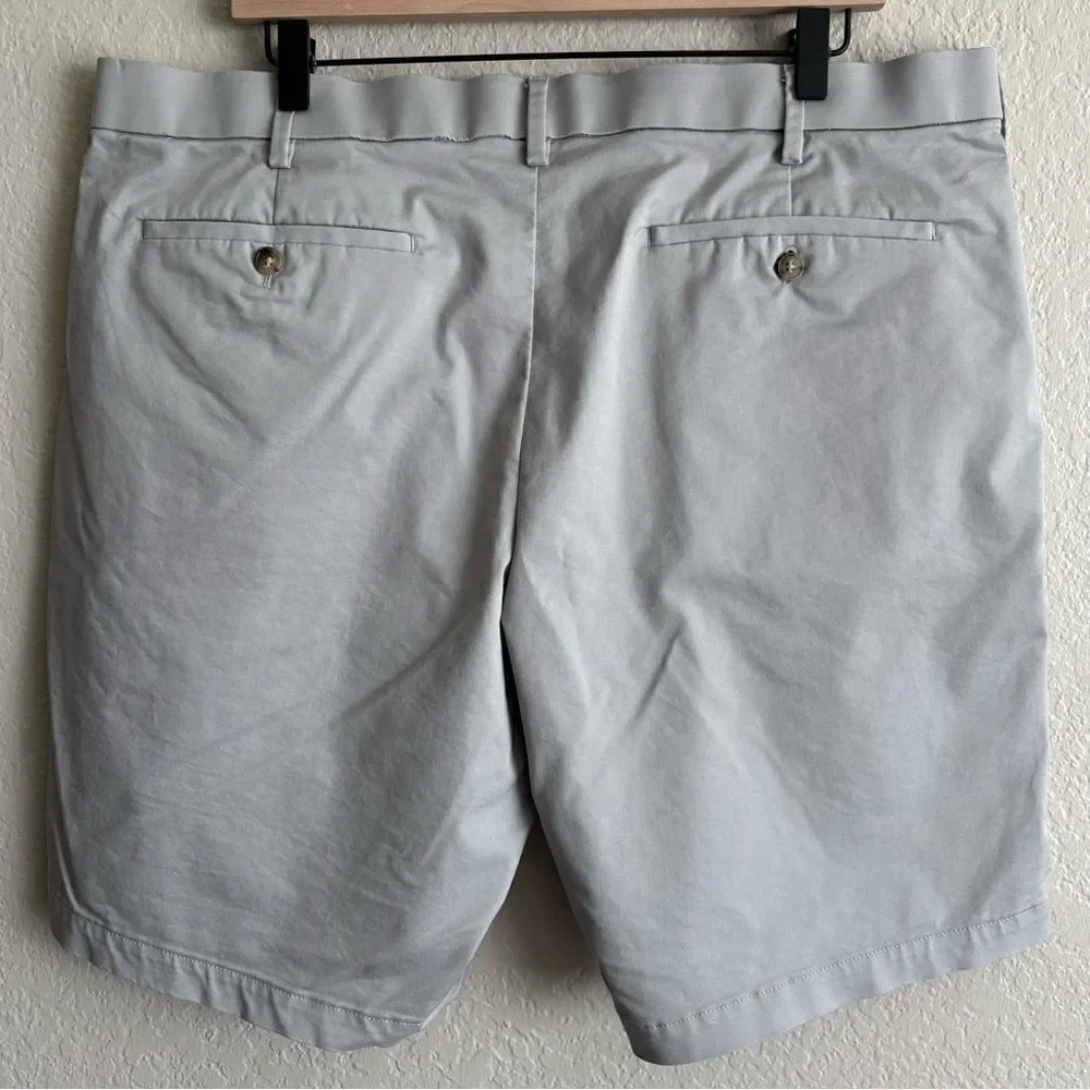 Banana Republic Men's Shorts Size 38